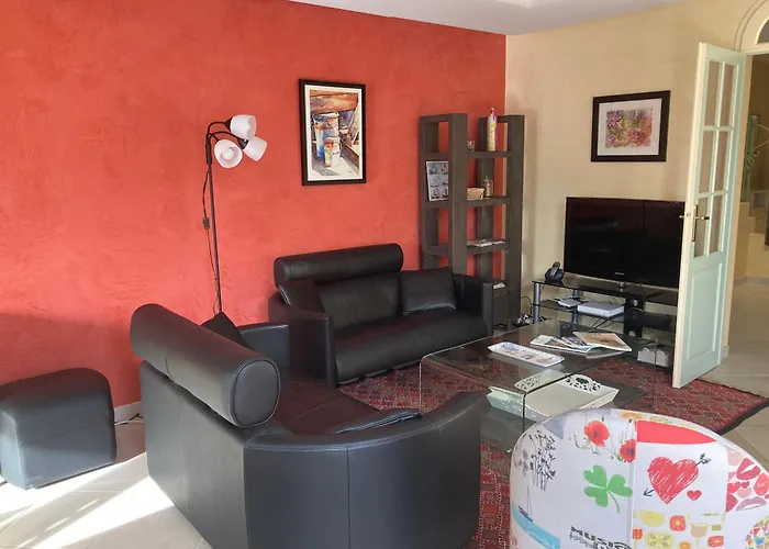 Maison Familiale 100m De La La Santoline - Garage